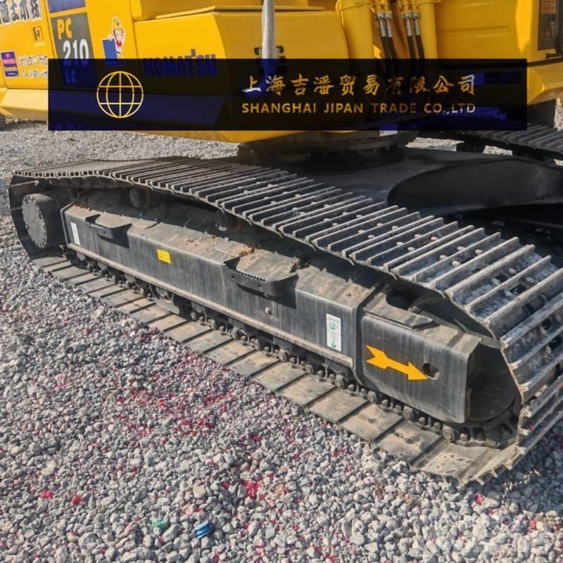 Komatsu PC 220 Kāpurķēžu ekskavatori