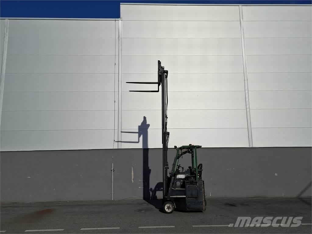 Combilift C3000CB Četru virzienu krāvēji