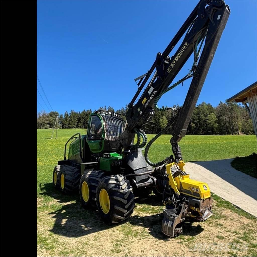 John Deere 1270 G Harvesteri