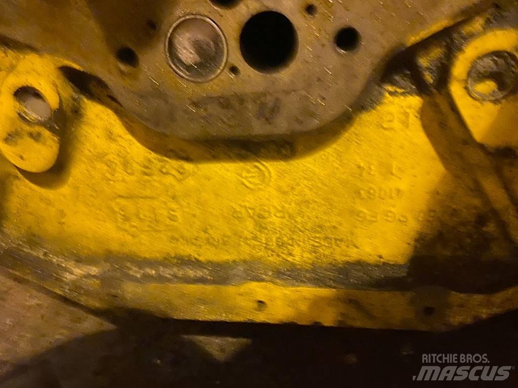 Komatsu PC4000-6 Kāpurķēžu ekskavatori