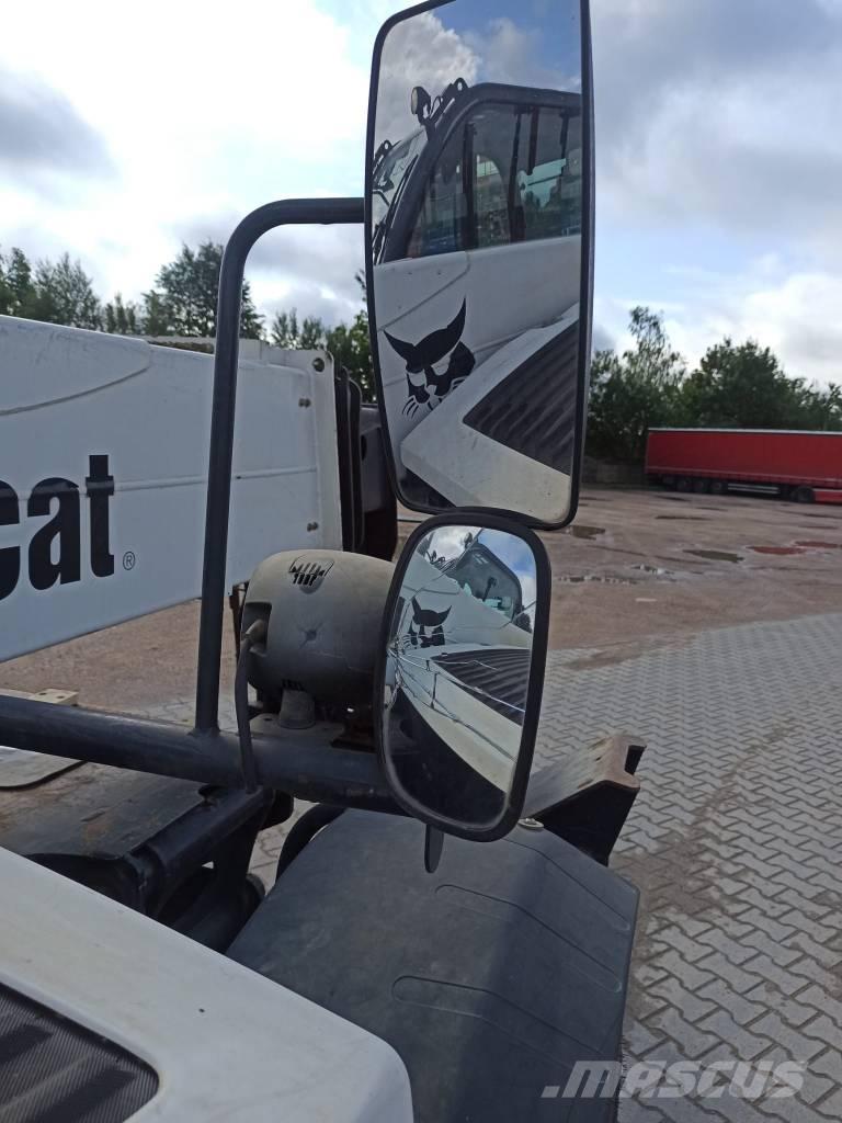Bobcat T 40.180 Teleskopiskie manipulatori