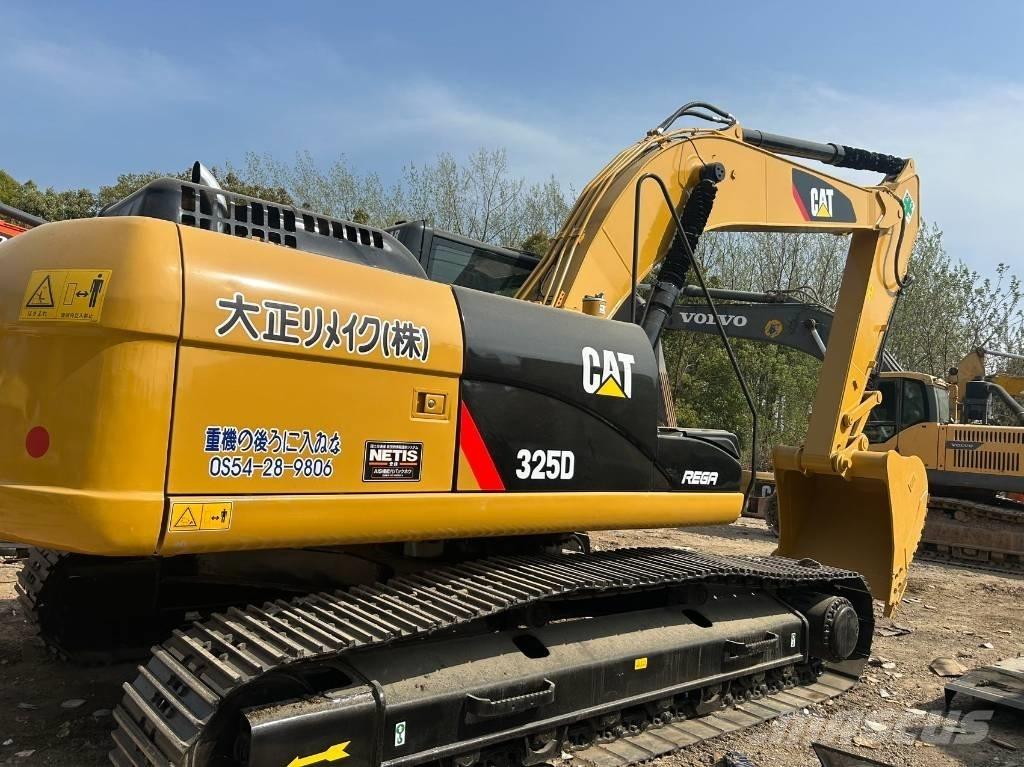 CAT 325 D Kāpurķēžu ekskavatori