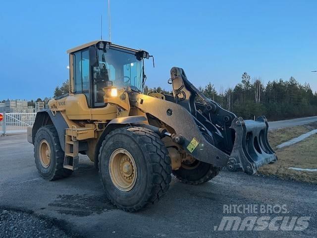 Volvo L90F Iekrāvēji uz riteņiem