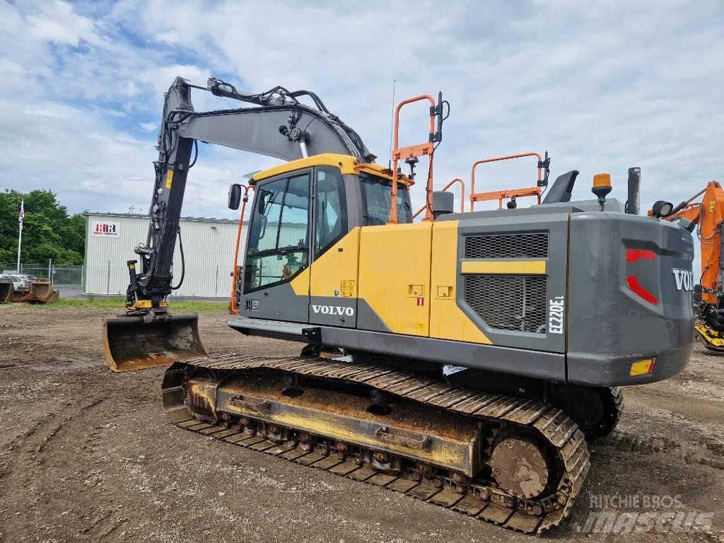 Volvo EC220EL Kāpurķēžu ekskavatori
