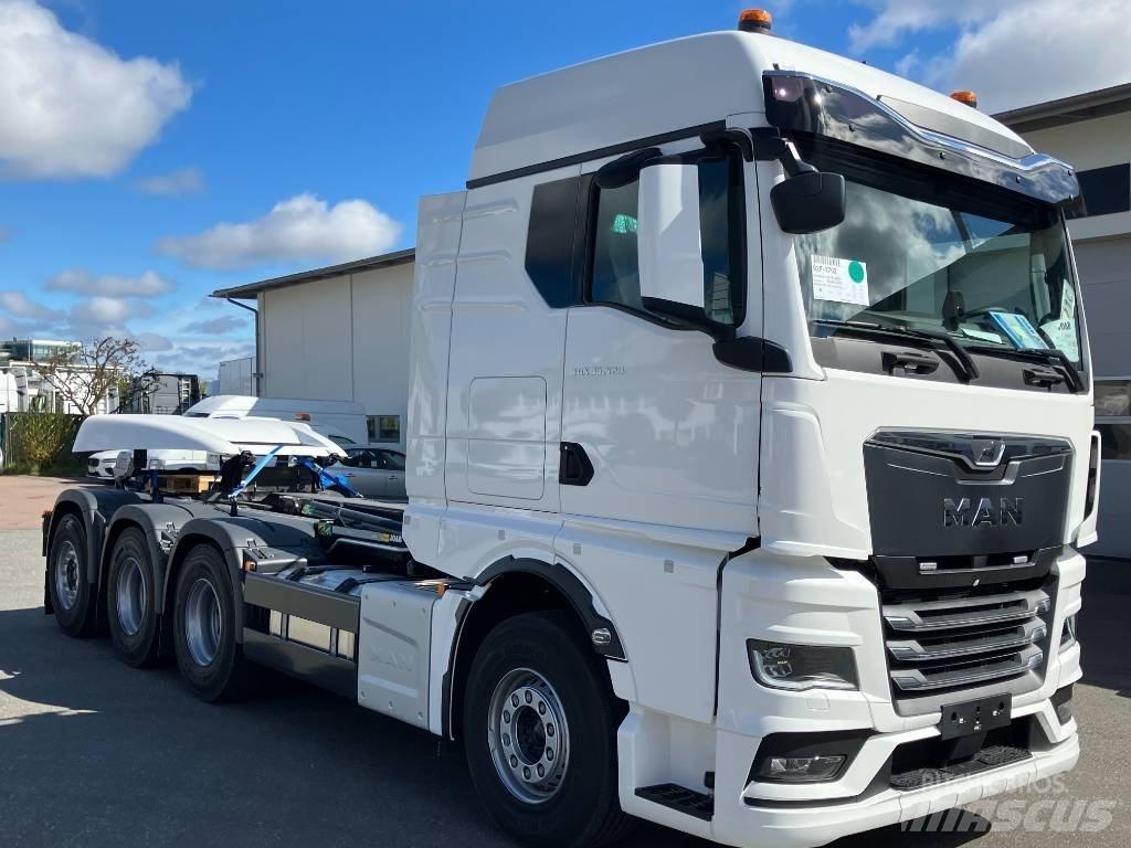MAN TGX 35.520 Treileri ar āķi