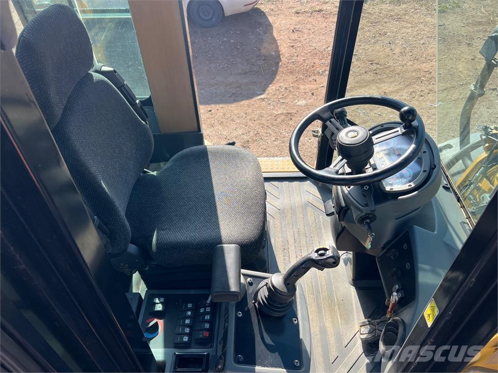 CAT 930 H 4X4 Būvniecība- Citi