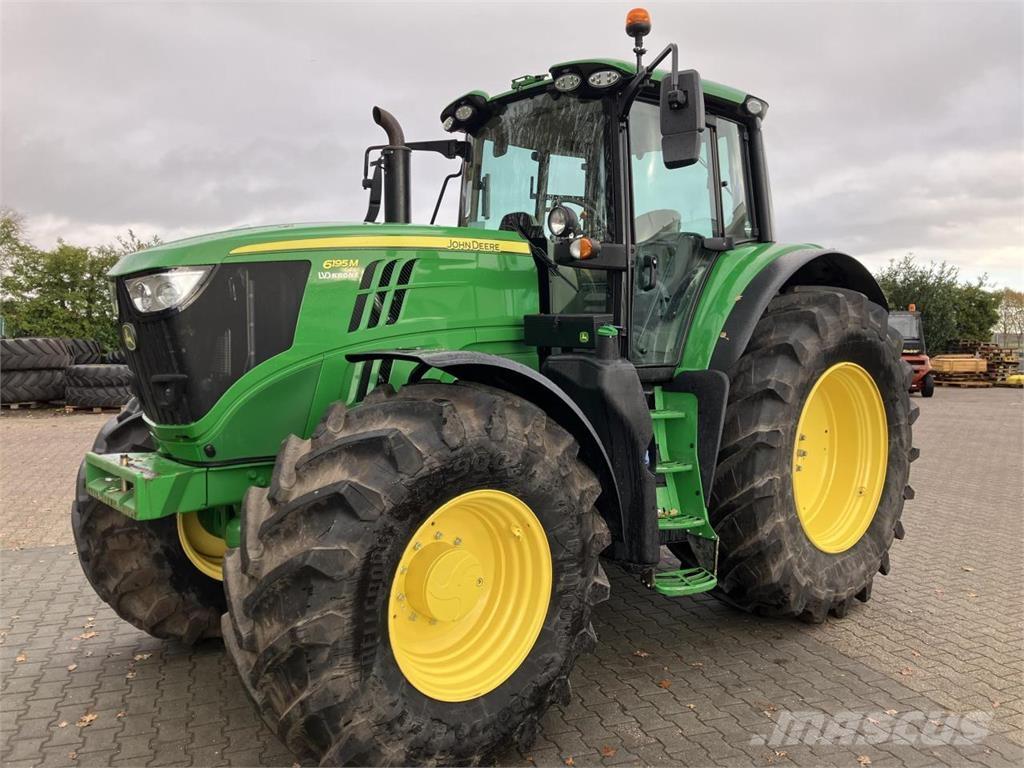 John Deere 6195M Traktori
