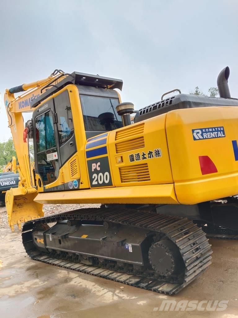 Komatsu PC 200-8 Kāpurķēžu ekskavatori