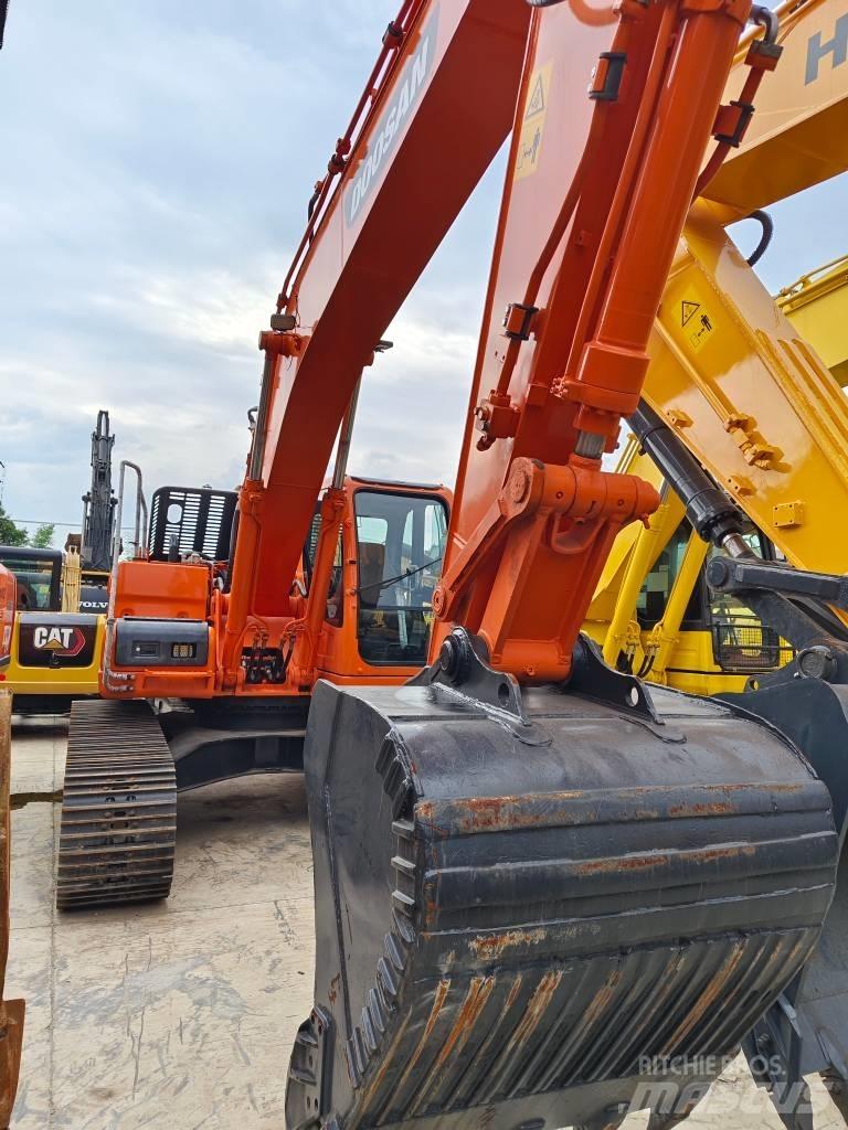 Doosan DX 225 LC-9C Kāpurķēžu ekskavatori