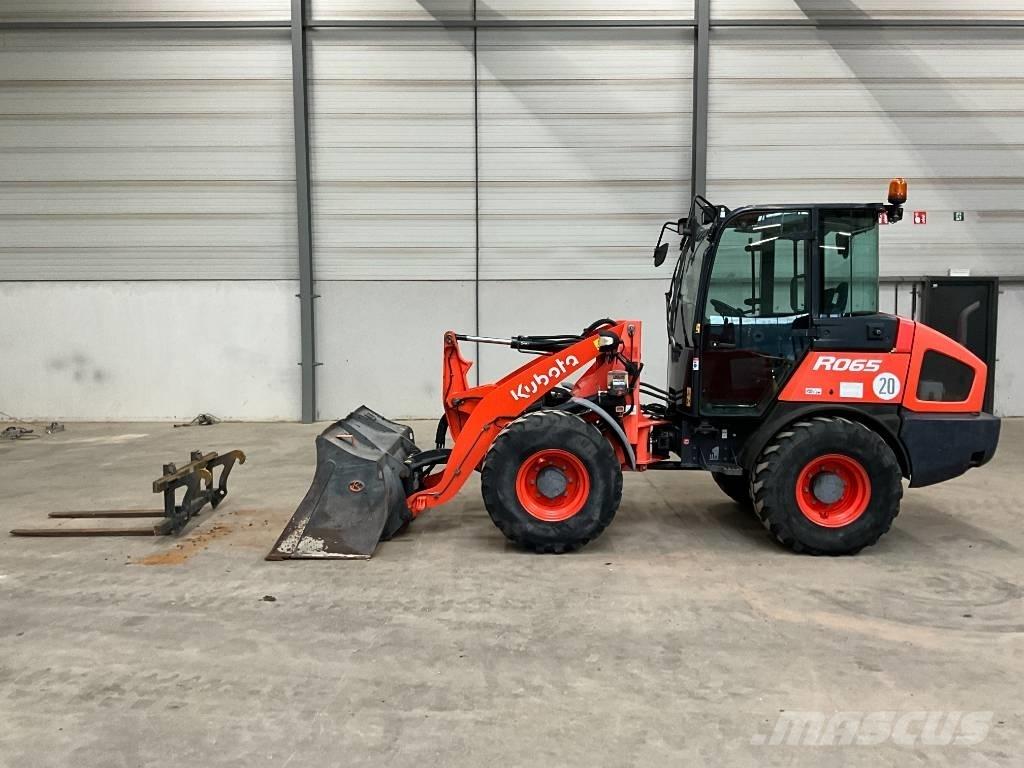 Kubota R 065 Iekrāvēji uz riteņiem