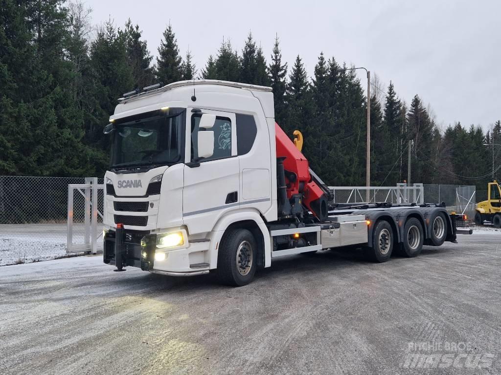 Scania R540 8x2 Smagās mašīnas ar celtni