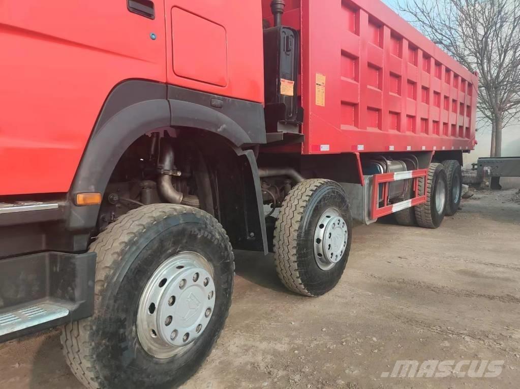 Howo 371 8x4 Pašizgāzējs