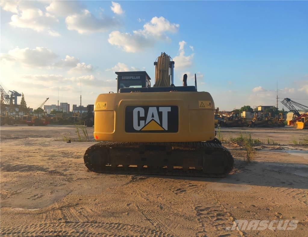 CAT 325D Kāpurķēžu ekskavatori