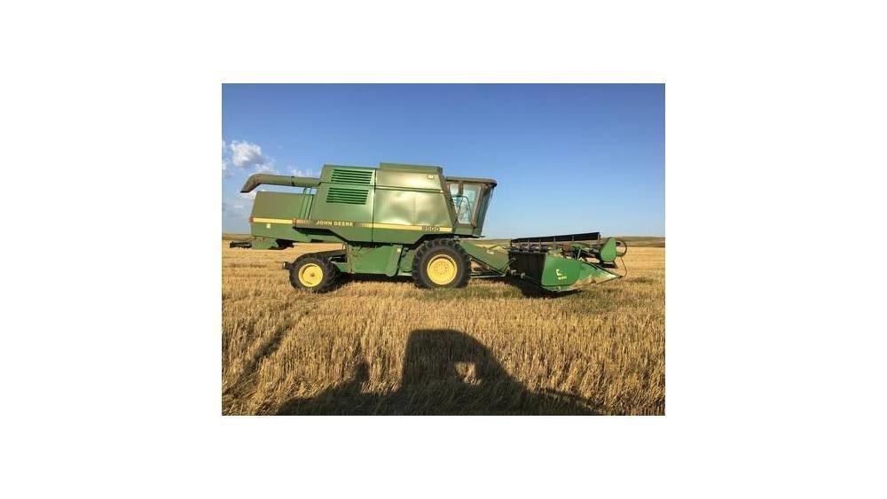 John Deere 9500 Ražas novākšanas kombaini