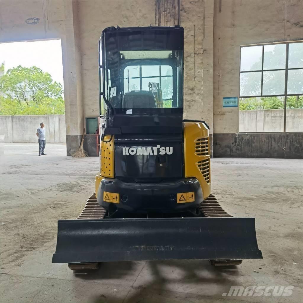 Komatsu PC30 Kāpurķēžu ekskavatori