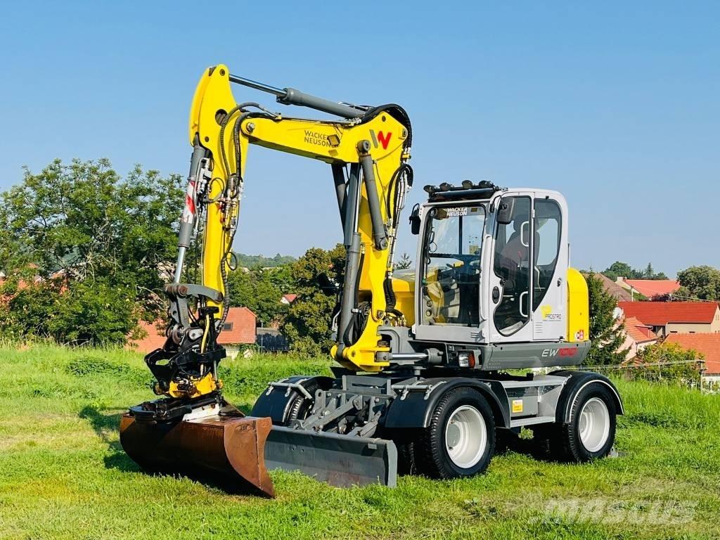 Wacker Neuson EW 100 Ekskavatori uz riteņiem