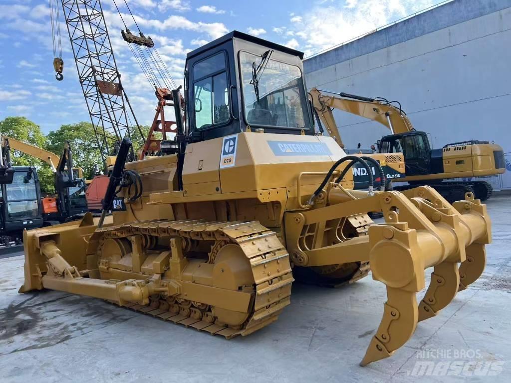 CAT D7G Kāpurķēžu buldozeri