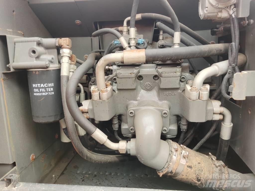 Hitachi ZX 200 Kāpurķēžu ekskavatori