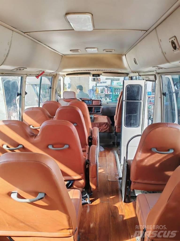 Toyota Coaster Starppilsētu autobusi