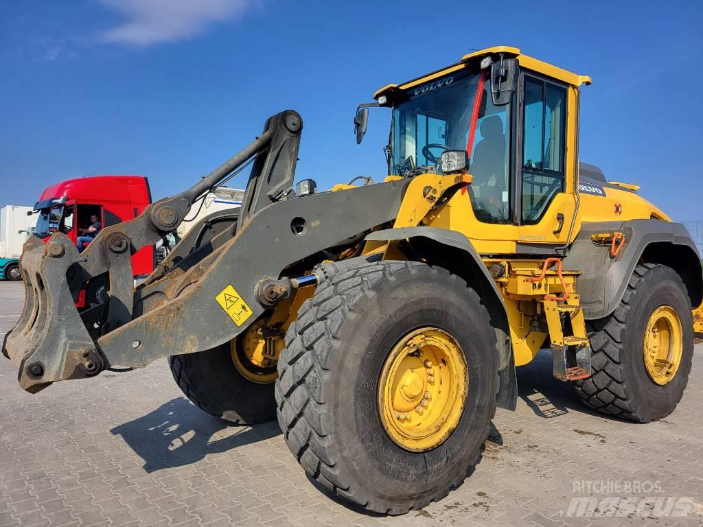 Volvo L 120 H Iekrāvēji uz riteņiem