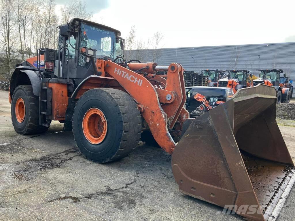 Hitachi ZW330-6 Iekrāvēji uz riteņiem