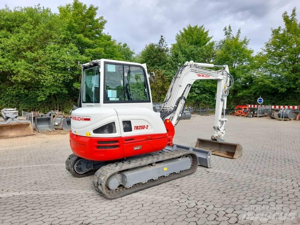 Takeuchi TB 250-2 Mini ekskavatori < 7 t