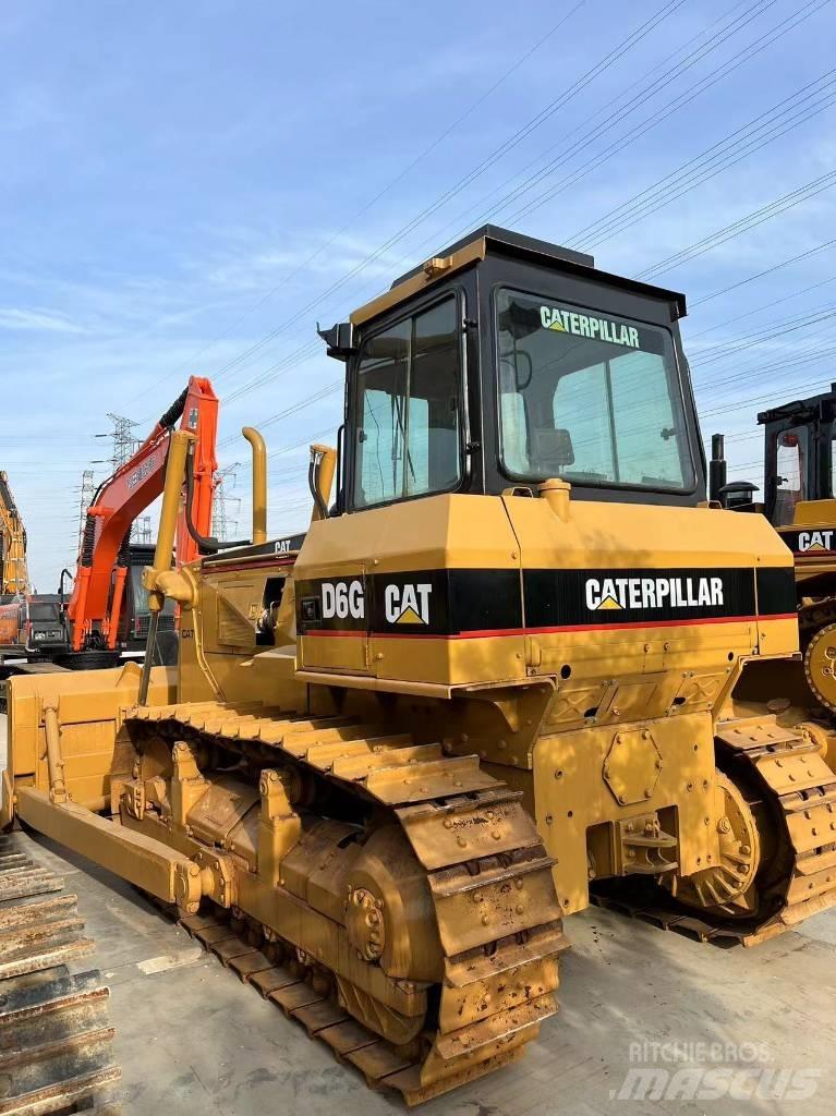CAT D 6 G Kāpurķēžu buldozeri