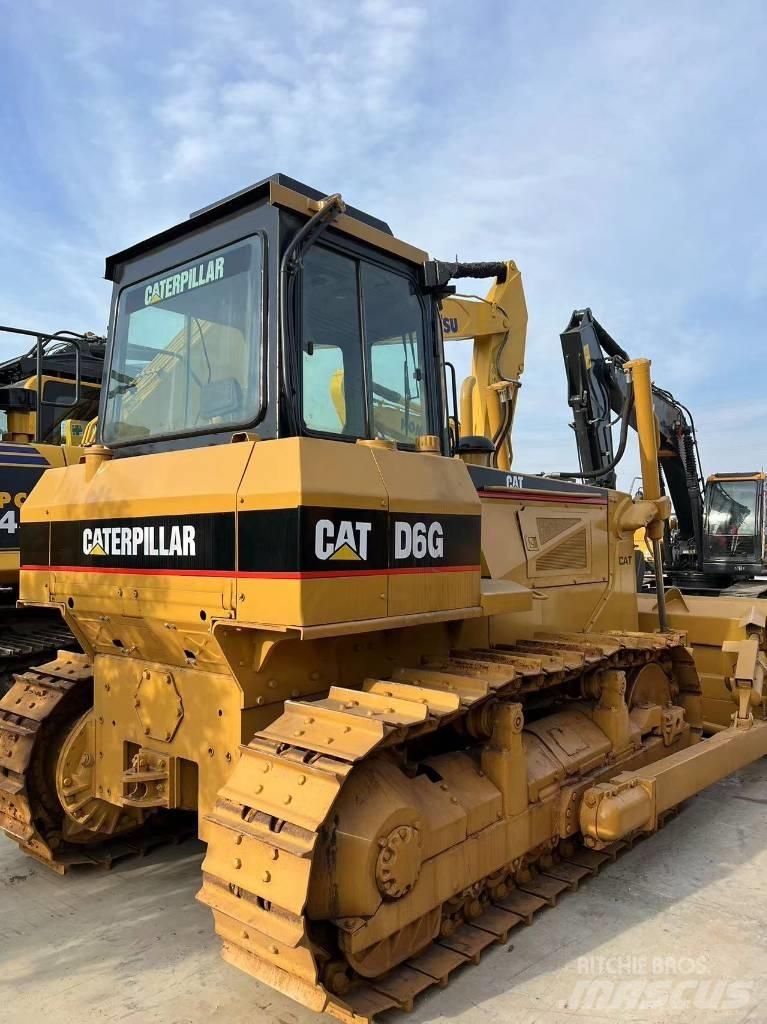 CAT D 6 G Kāpurķēžu buldozeri