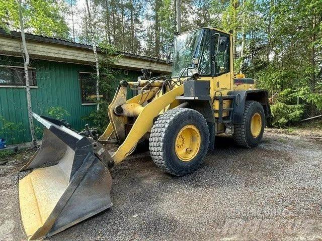 Komatsu WA 180-3 Iekrāvēji uz riteņiem