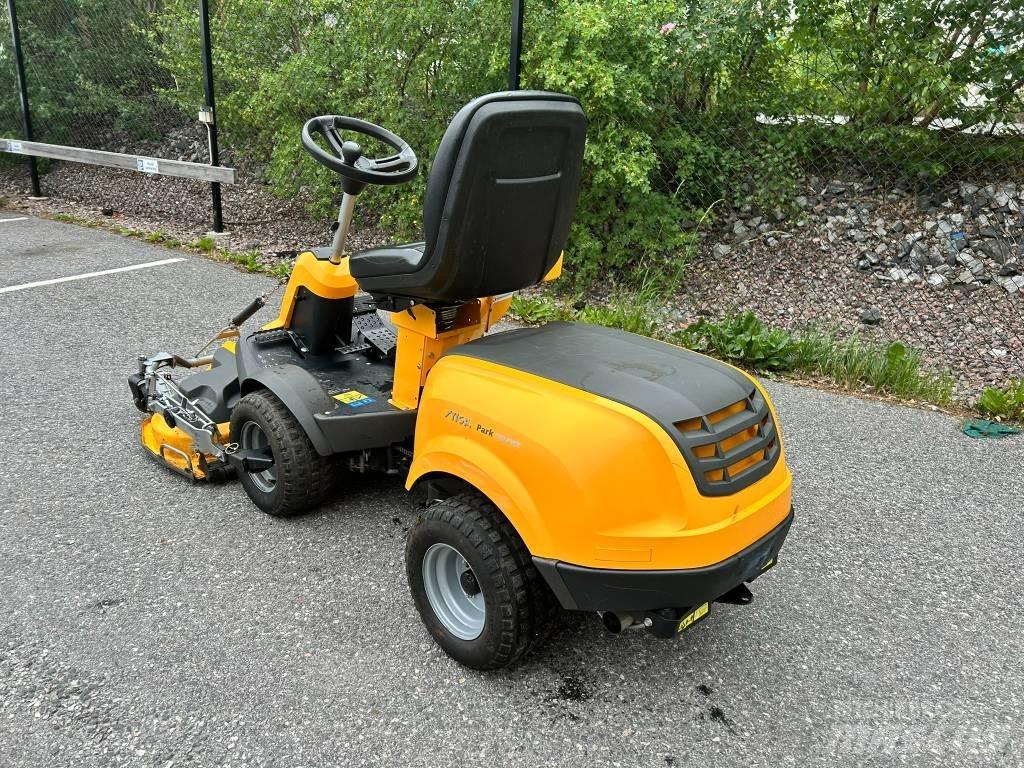 Stiga Park 740 PWX Mauriņa traktors
