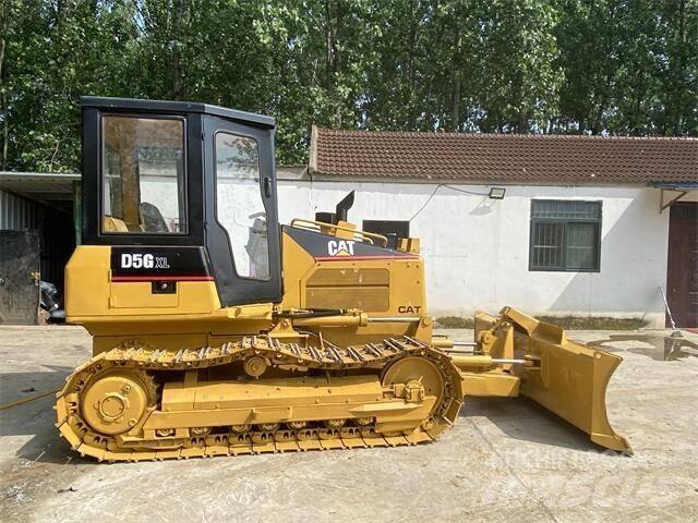 CAT D5G Kāpurķēžu buldozeri