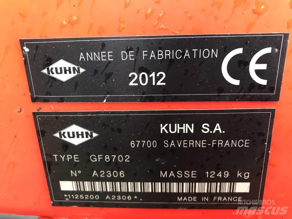 Kuhn GF 8702 Grābekļi un siena ārdītāji