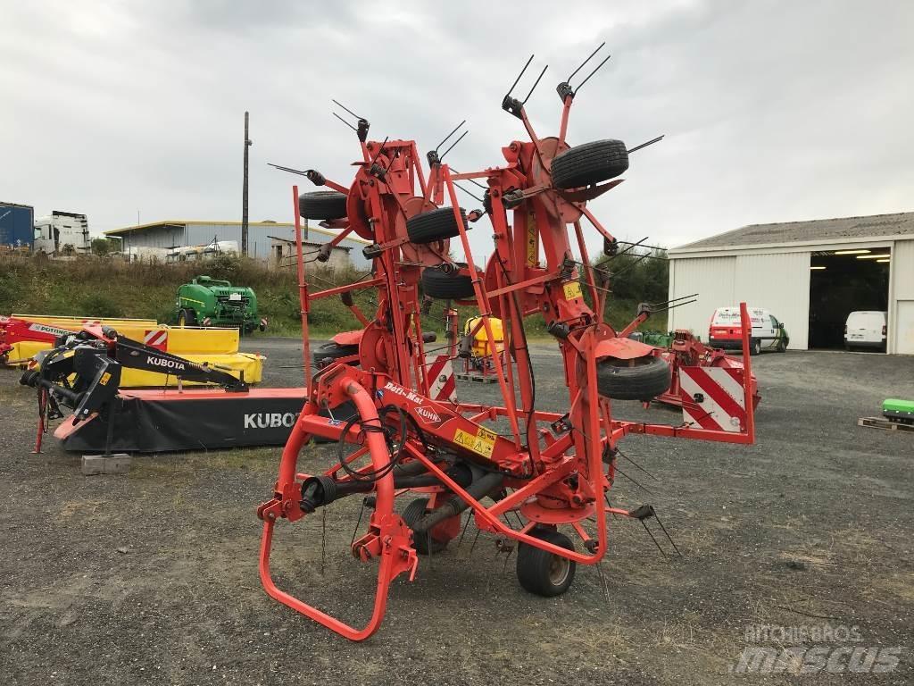Kuhn GF 8702 Grābekļi un siena ārdītāji