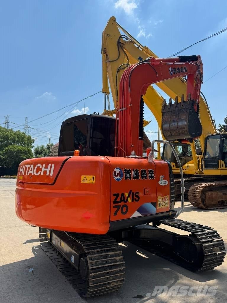 Hitachi ZX 70 Kāpurķēžu ekskavatori