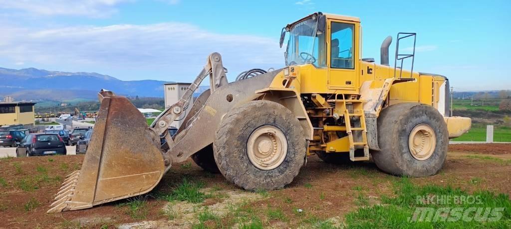 Volvo L 220 E Iekrāvēji uz riteņiem
