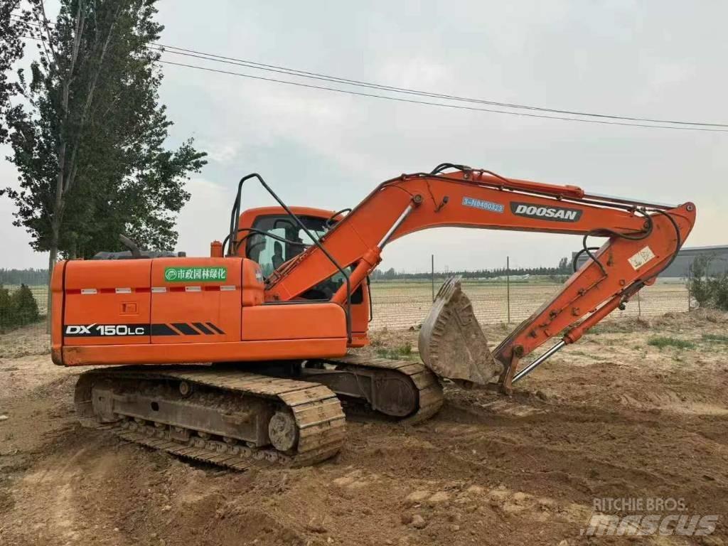 Doosan DX 150 Kāpurķēžu ekskavatori