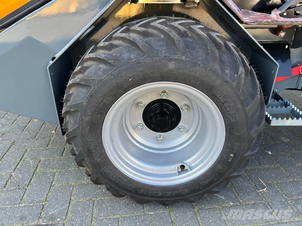 GiANT G2200E X-tra Multifunkcionālie iekrāvēji
