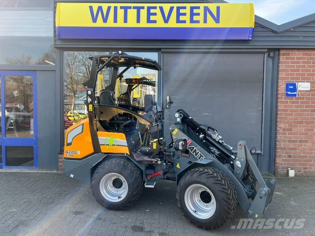 GiANT G2200E X-tra Multifunkcionālie iekrāvēji