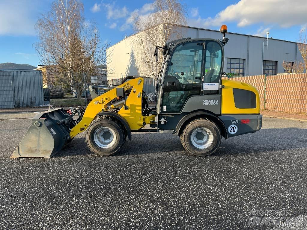 Wacker Neuson WL 32 Iekrāvēji uz riteņiem