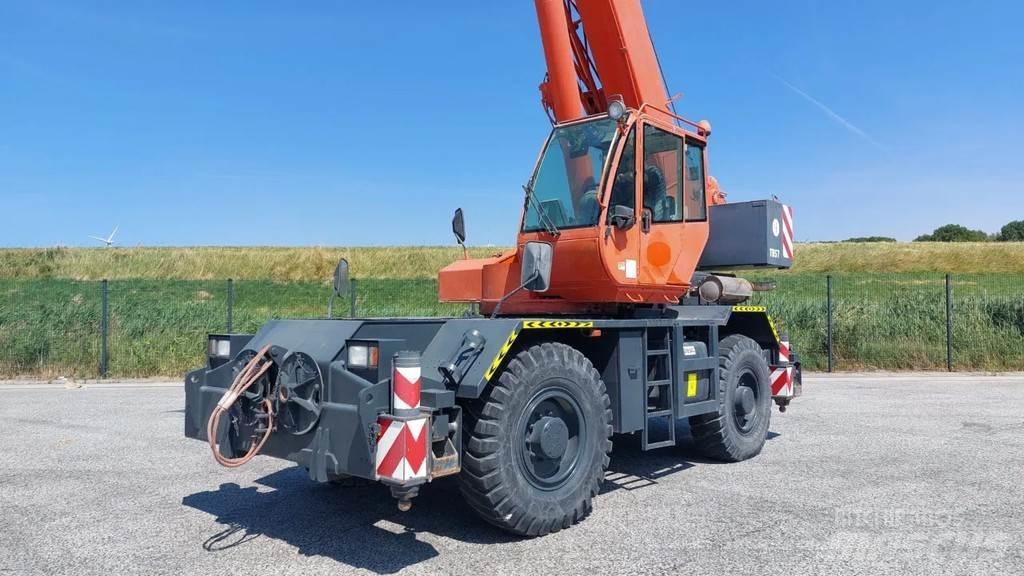 Terex RC30 Celtņi nelīdzenām virsmām