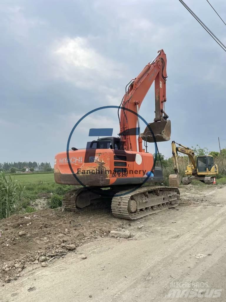 Hitachi ZX 210 K Kāpurķēžu ekskavatori