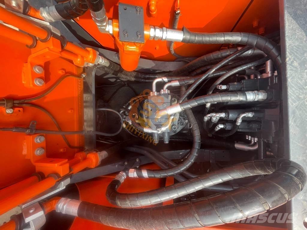 Doosan DX 300 Kāpurķēžu ekskavatori