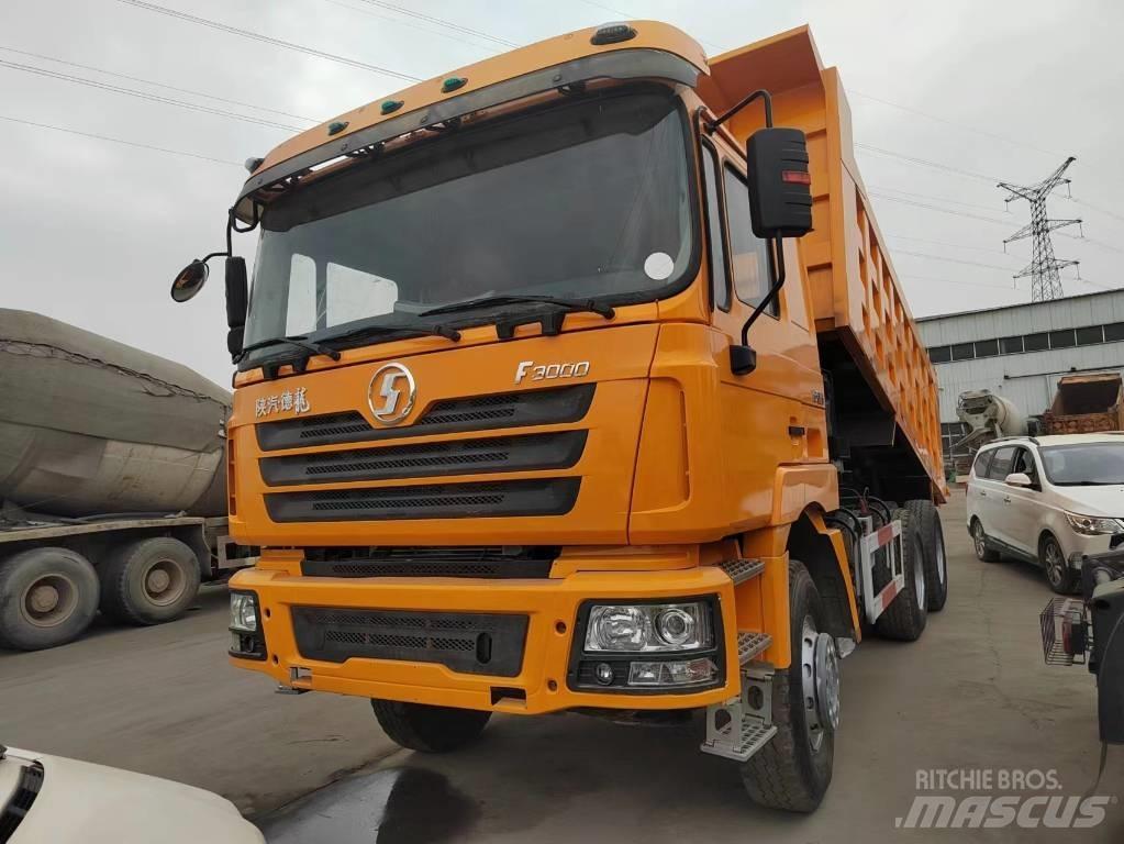 Shacman F3000 6X4 Pašizgāzējs