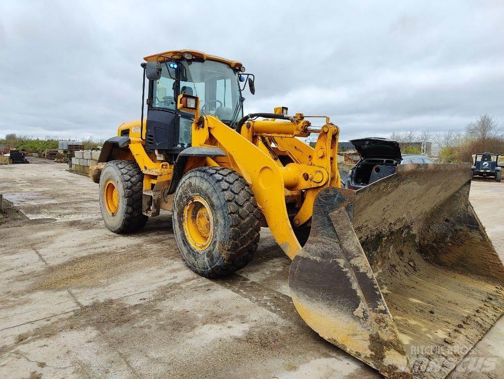 JCB 436 Iekrāvēji uz riteņiem