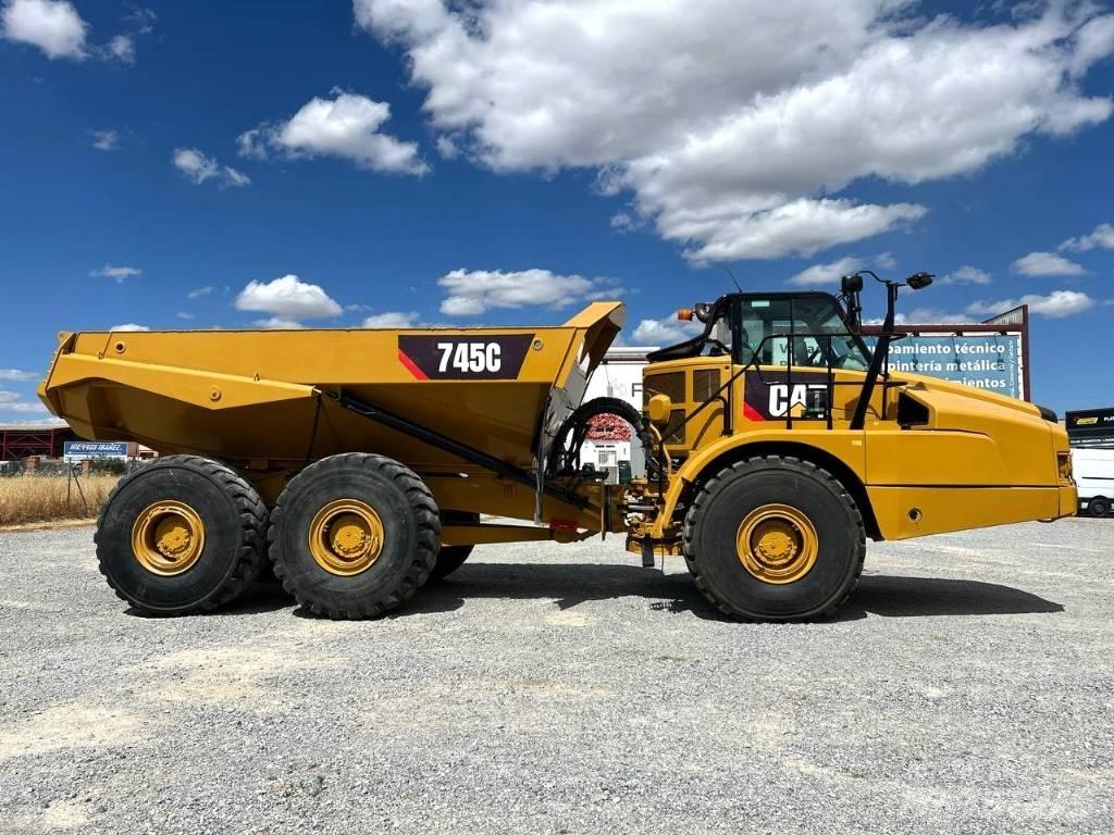 CAT 745 C Artikulētie pašizgāzēji