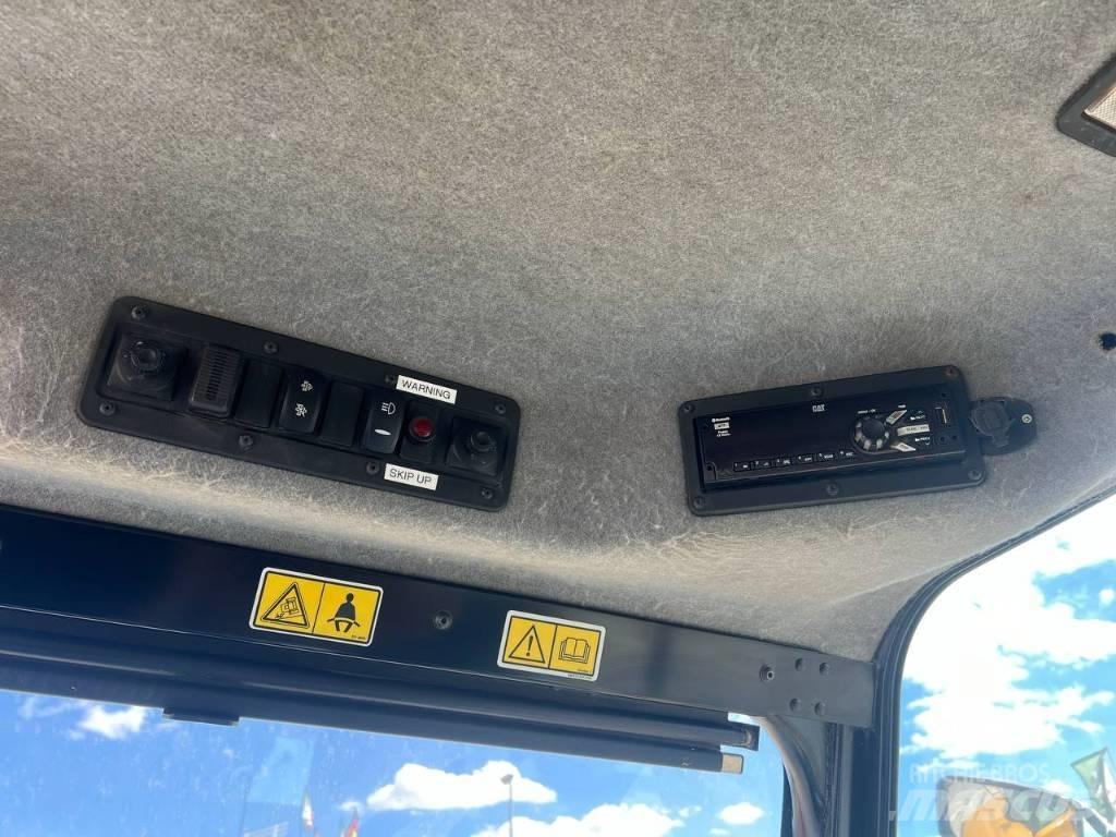 CAT 745 C Artikulētie pašizgāzēji