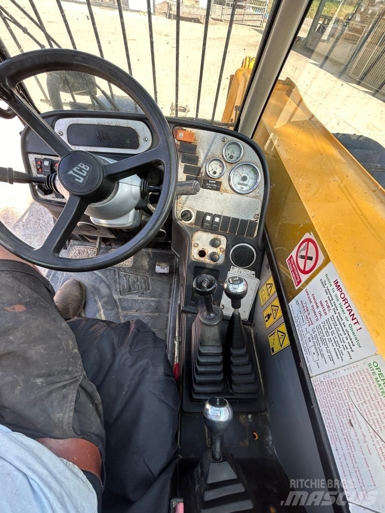 JCB 531-70 Teleskopiskie manipulatori