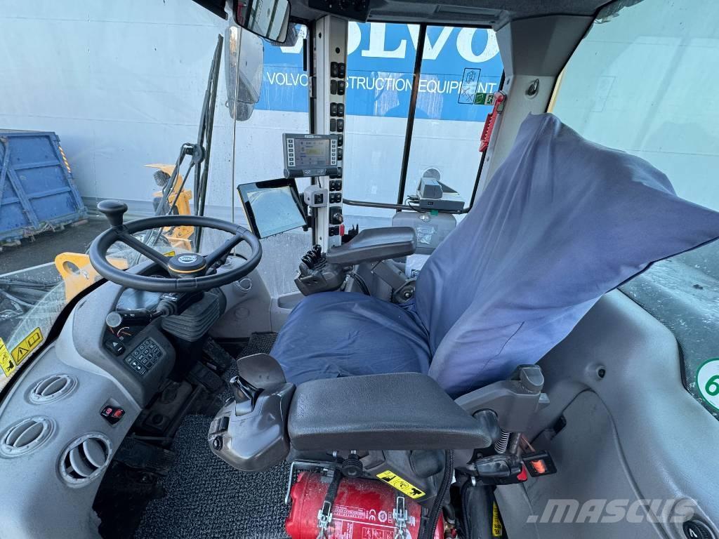 Volvo L 120 H Iekrāvēji uz riteņiem