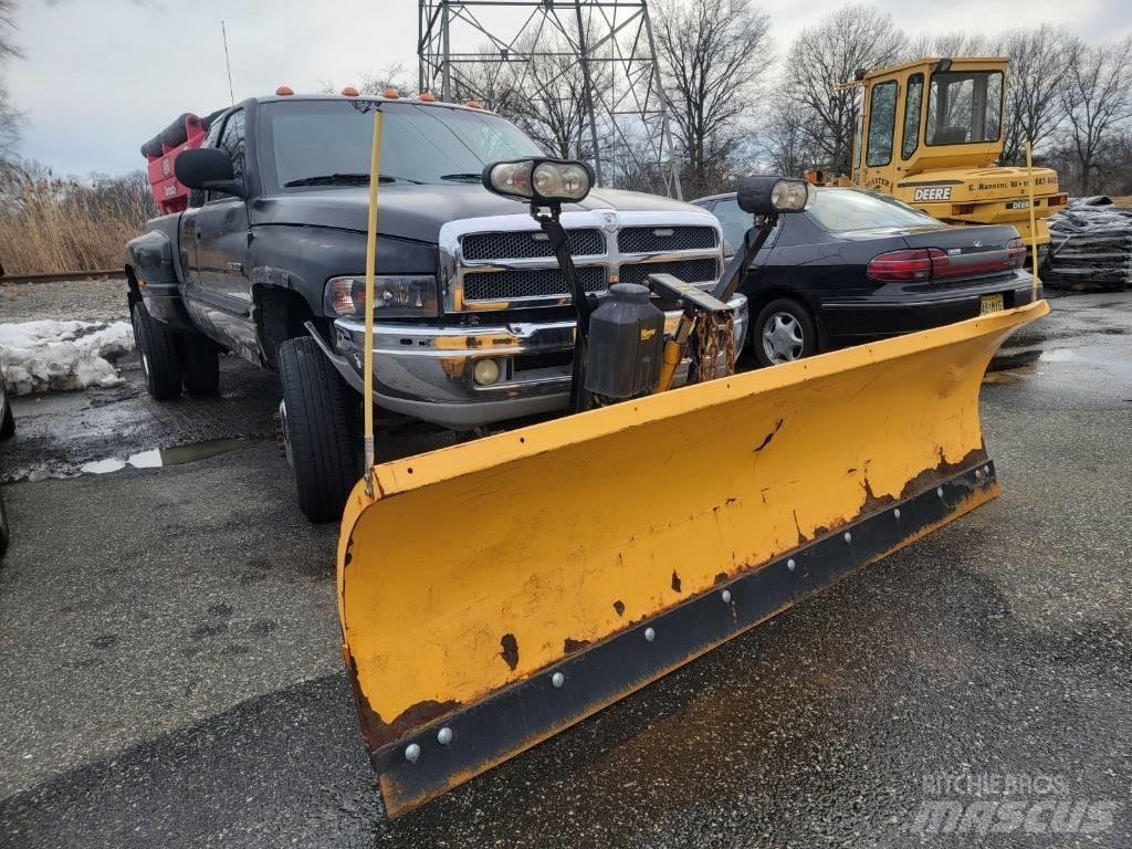 Dodge 3500 Vieglais kravas automobilis/izkraušana no sāniem