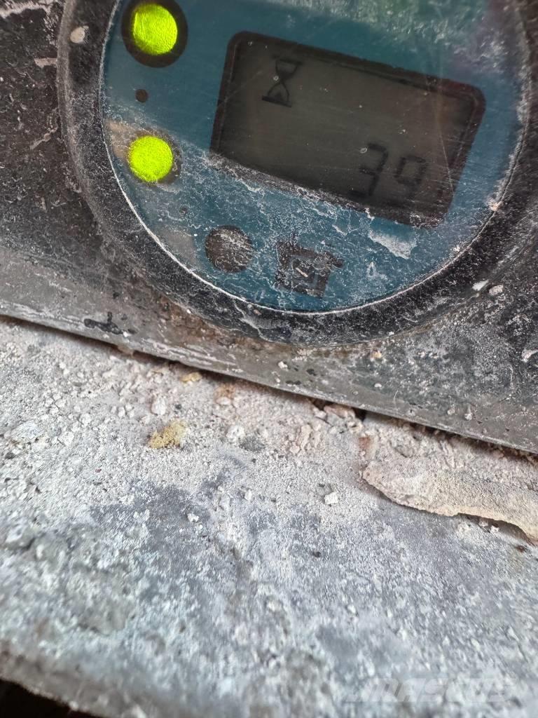 Haulotte Compact 8 Šķerveida pacēlāji